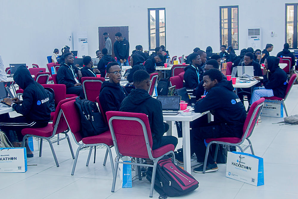 Hackathons & Builder Programs